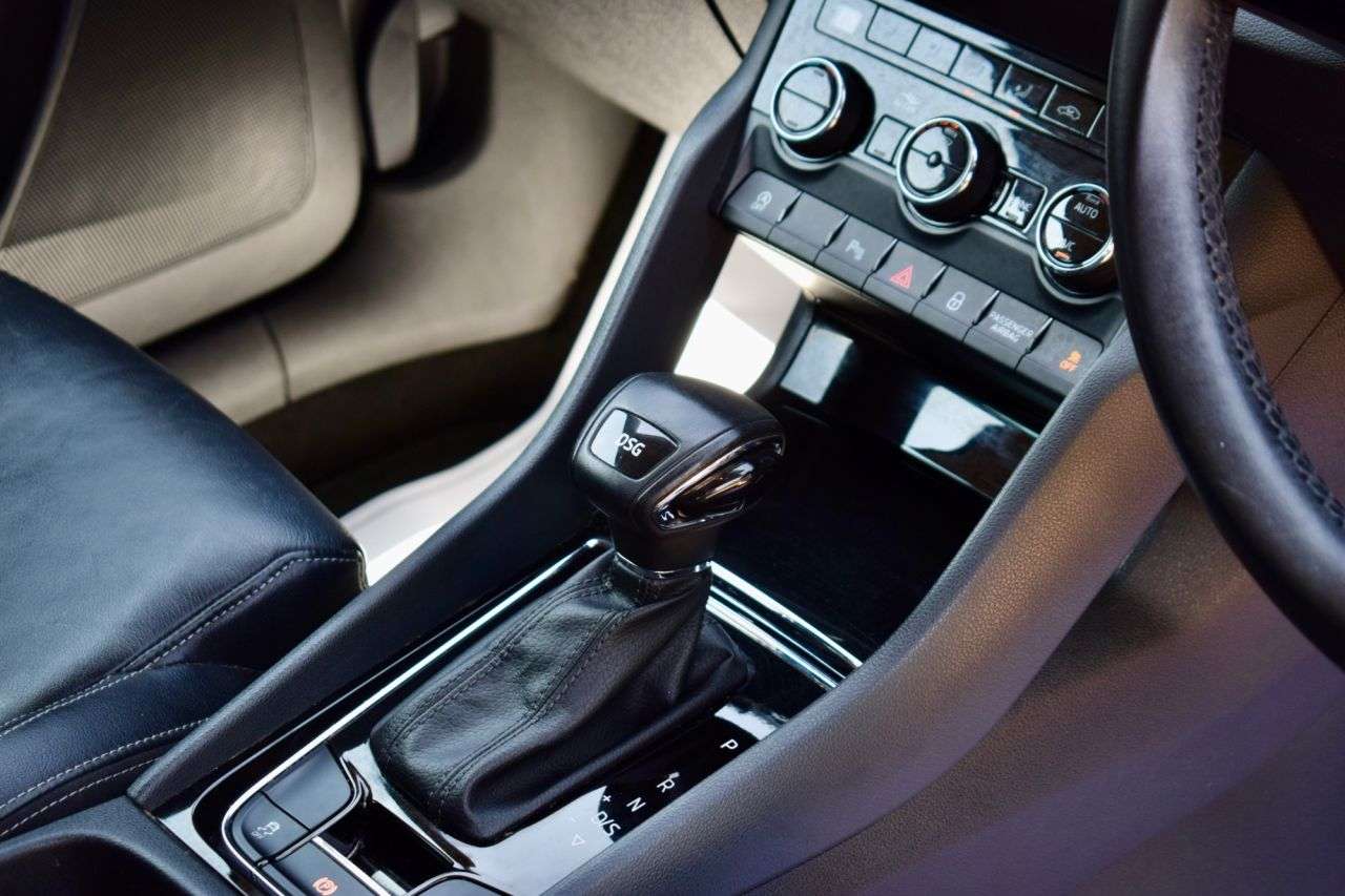 2018 SKODA KAROQ 2018 SKODA KAROQ