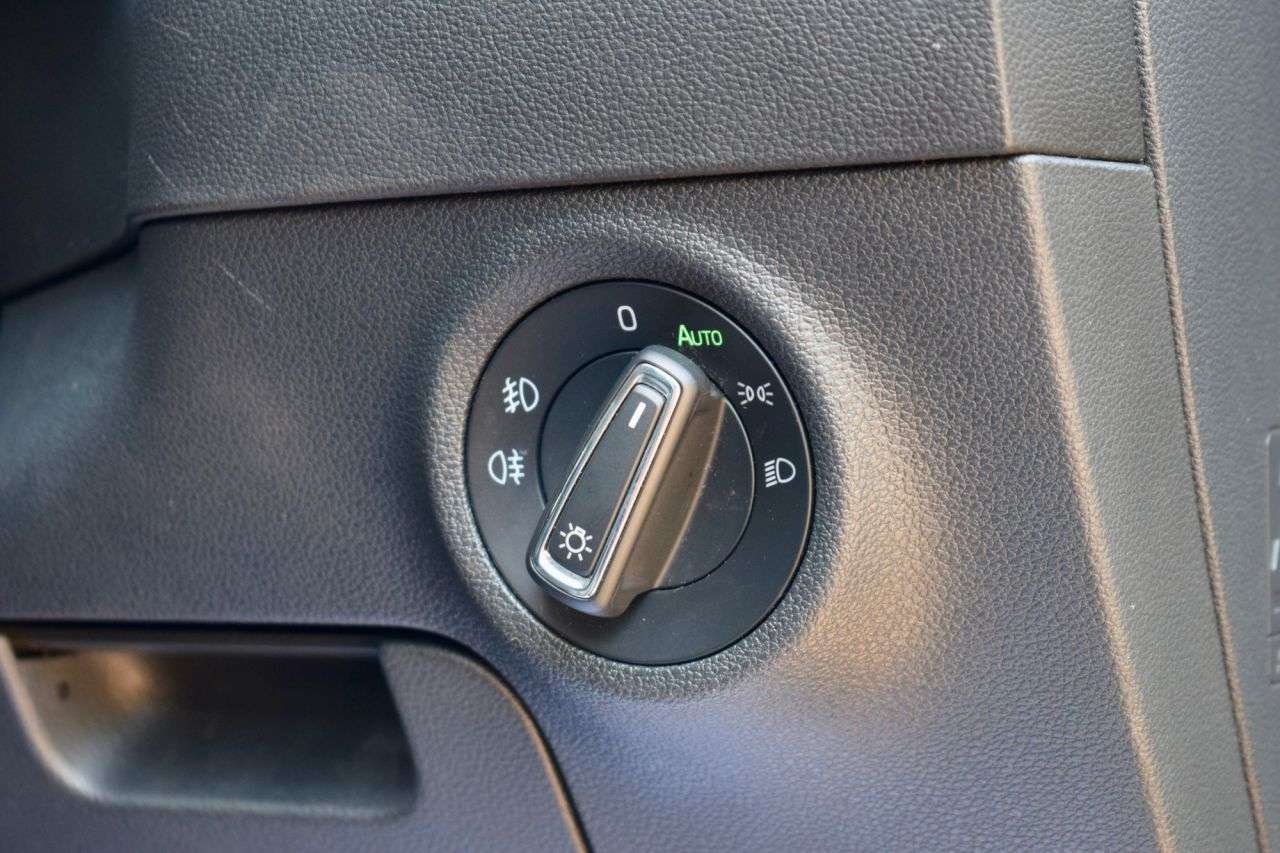 2018 SKODA KAROQ 2018 SKODA KAROQ