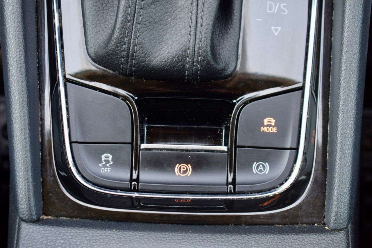 2018 SKODA KAROQ 2018 SKODA KAROQ