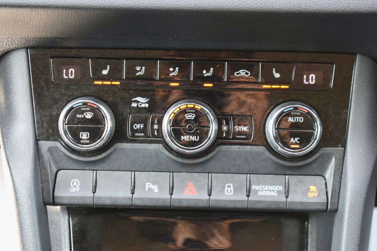 2018 SKODA KAROQ 2018 SKODA KAROQ