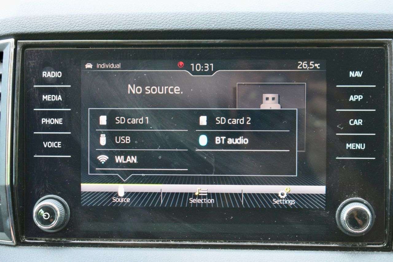 2018 SKODA KAROQ 2018 SKODA KAROQ