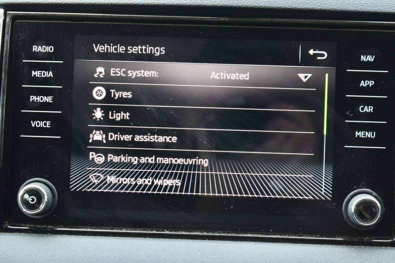 2018 SKODA KAROQ 2018 SKODA KAROQ