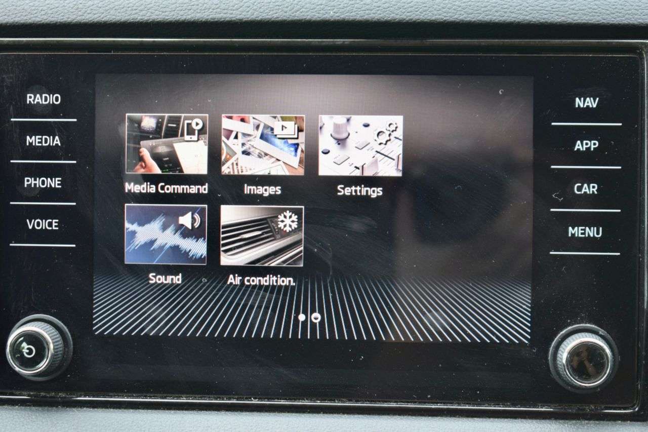 2018 SKODA KAROQ 2018 SKODA KAROQ