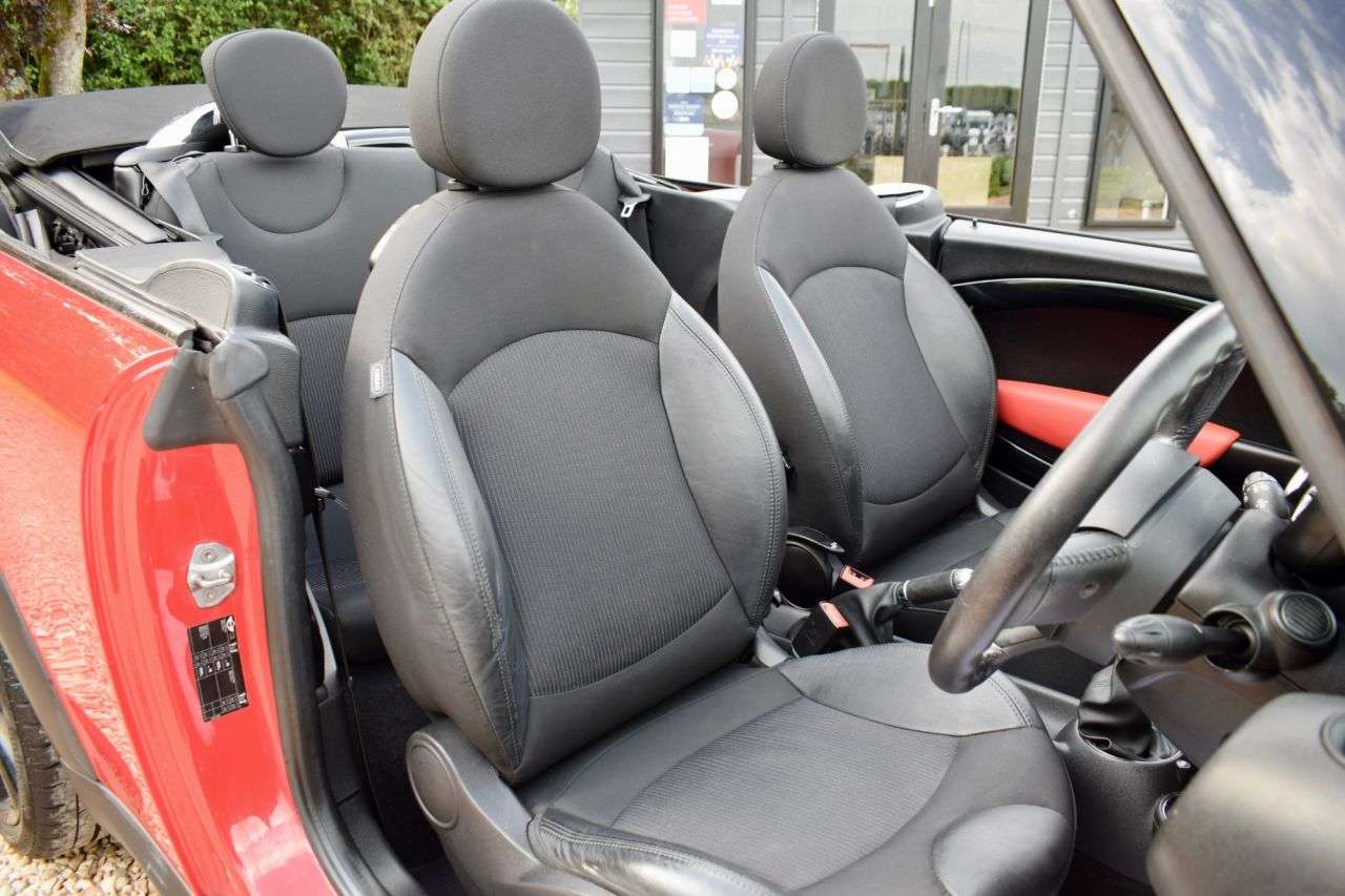 2015 MINI CONVERTIBLE 2015 MINI CONVERTIBLE