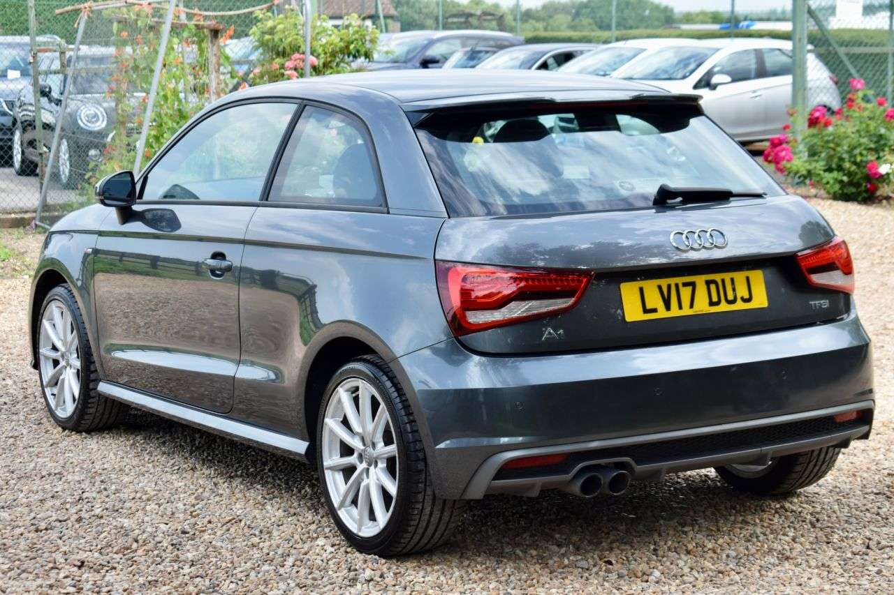 2017 AUDI A1 2017 AUDI A1