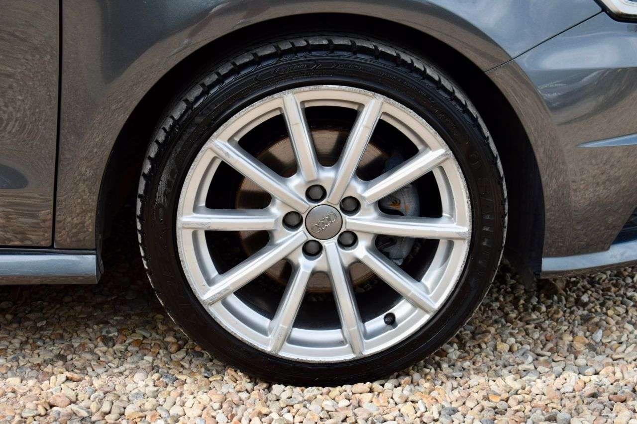 2017 AUDI A1 2017 AUDI A1