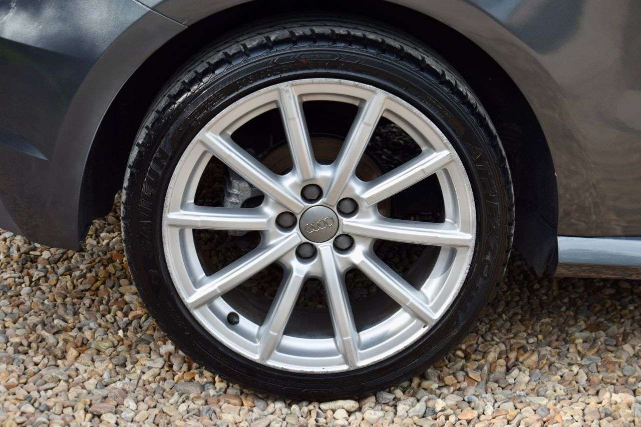 2017 AUDI A1 2017 AUDI A1