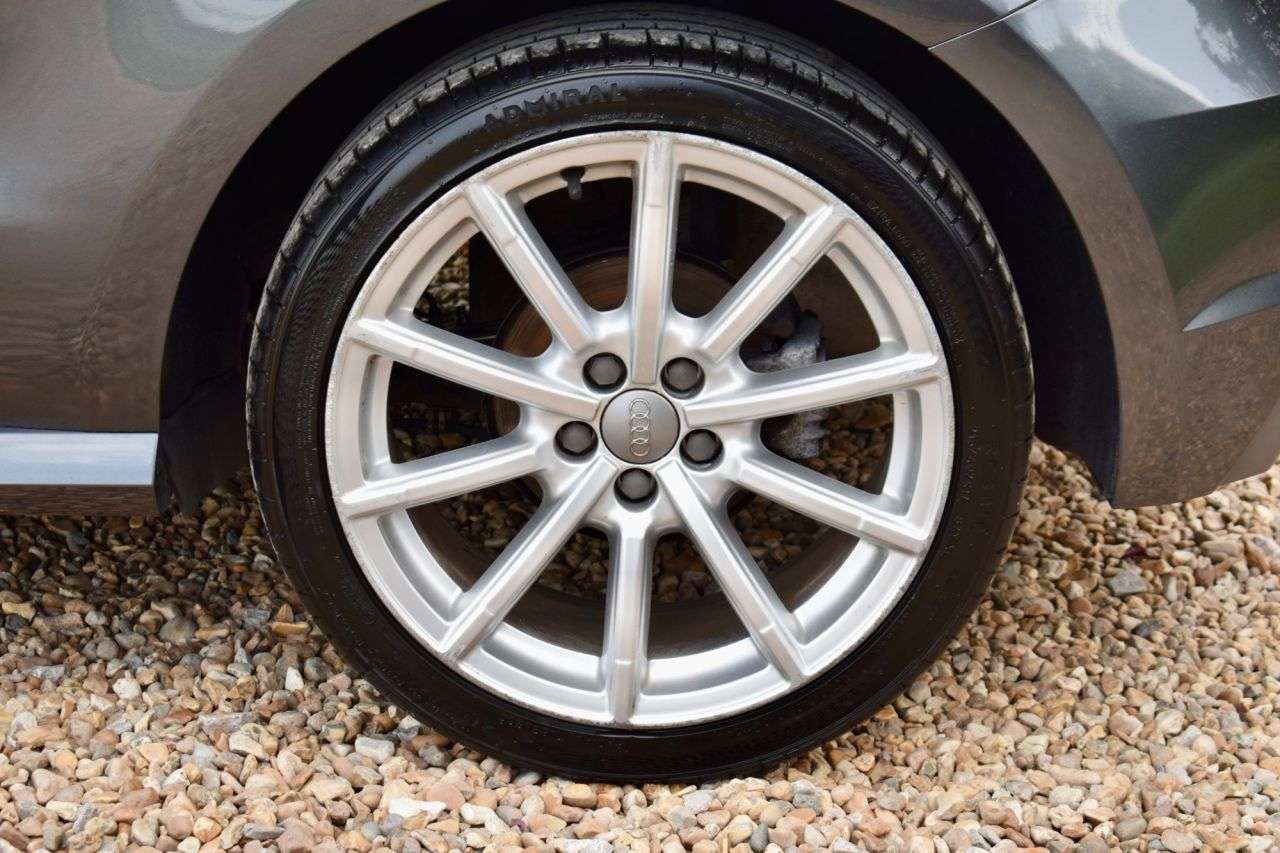 2017 AUDI A1 2017 AUDI A1