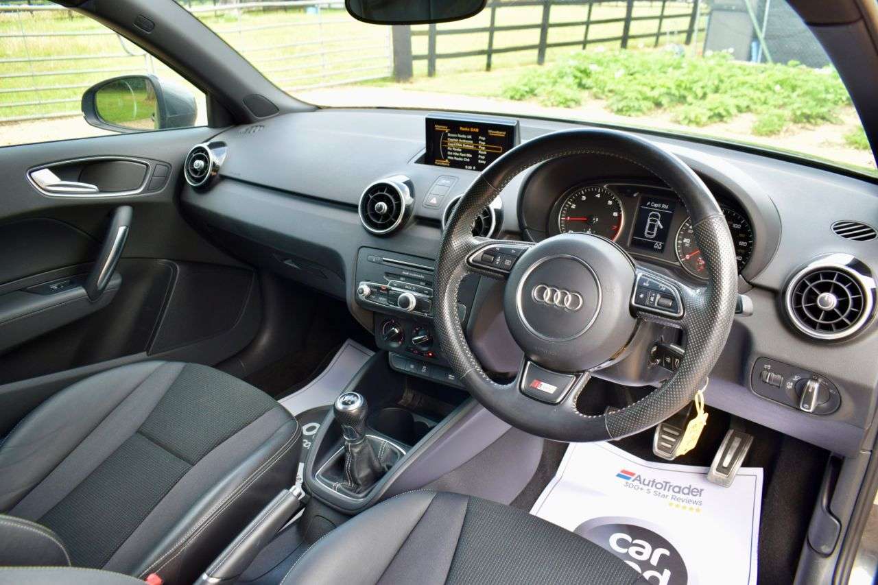 2017 AUDI A1 2017 AUDI A1