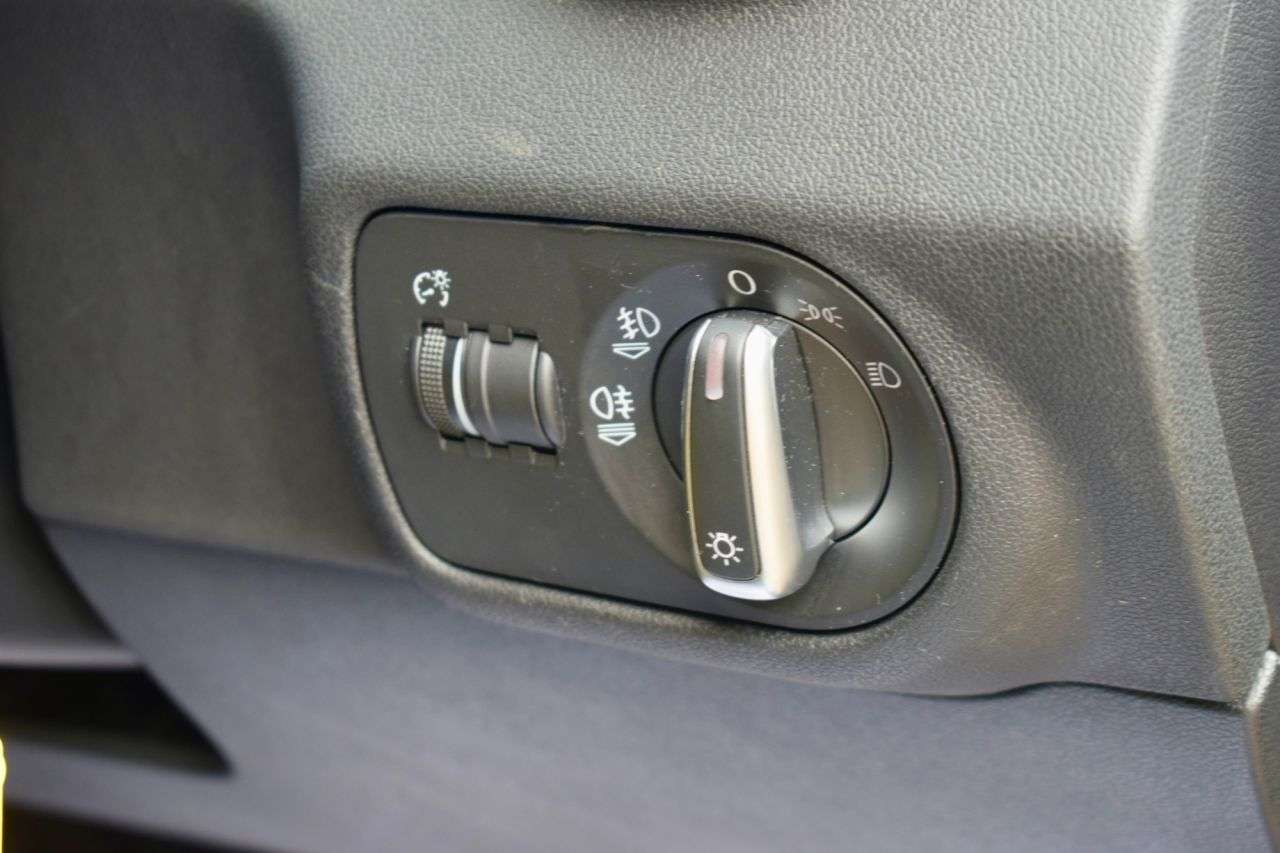 2017 AUDI A1 2017 AUDI A1