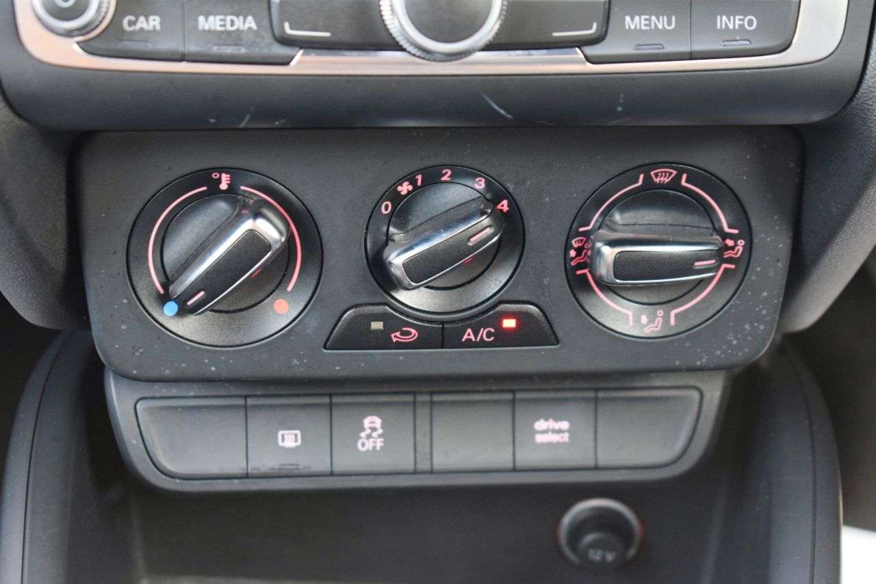 2017 AUDI A1 2017 AUDI A1