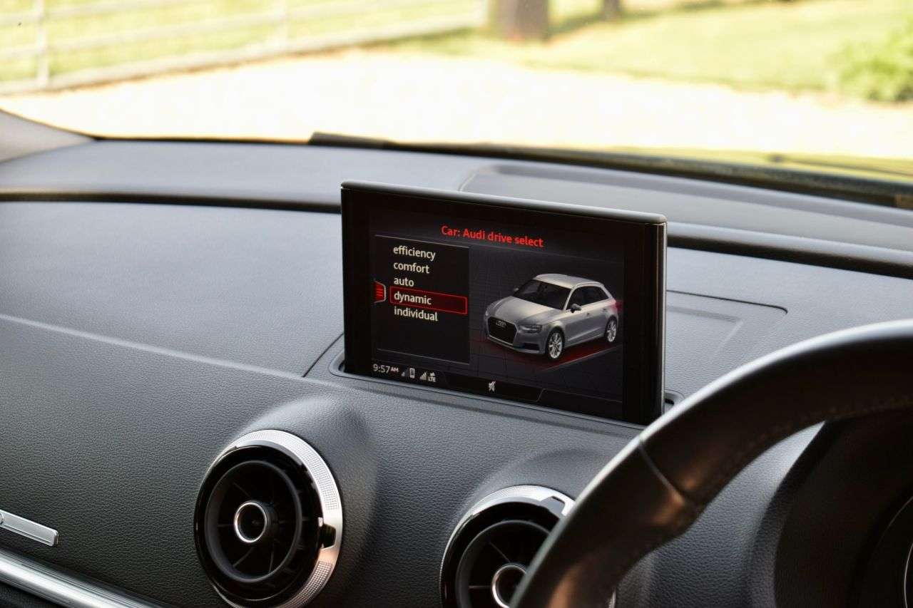2016 AUDI A3 2016 AUDI A3