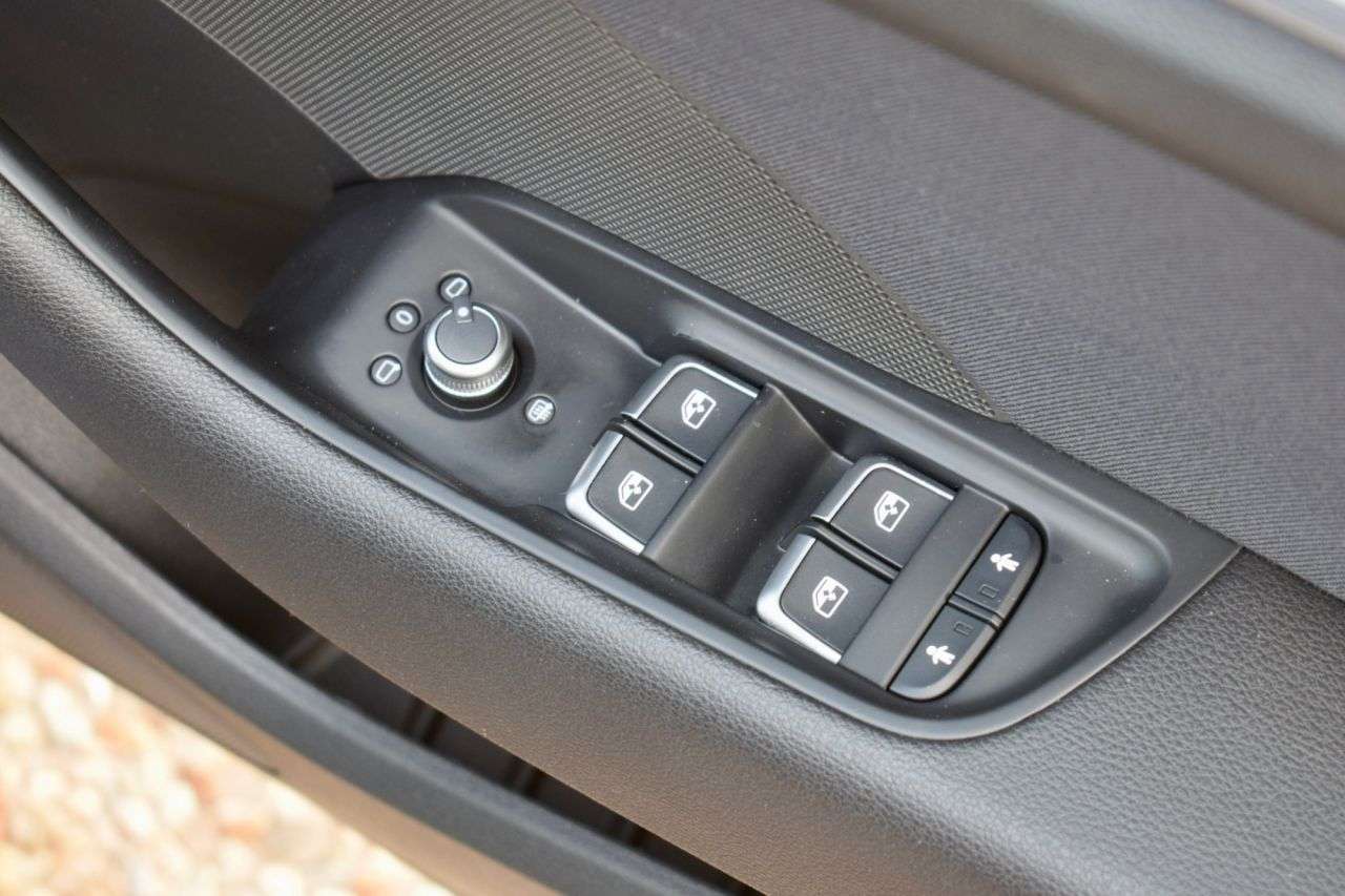 2016 AUDI A3 2016 AUDI A3