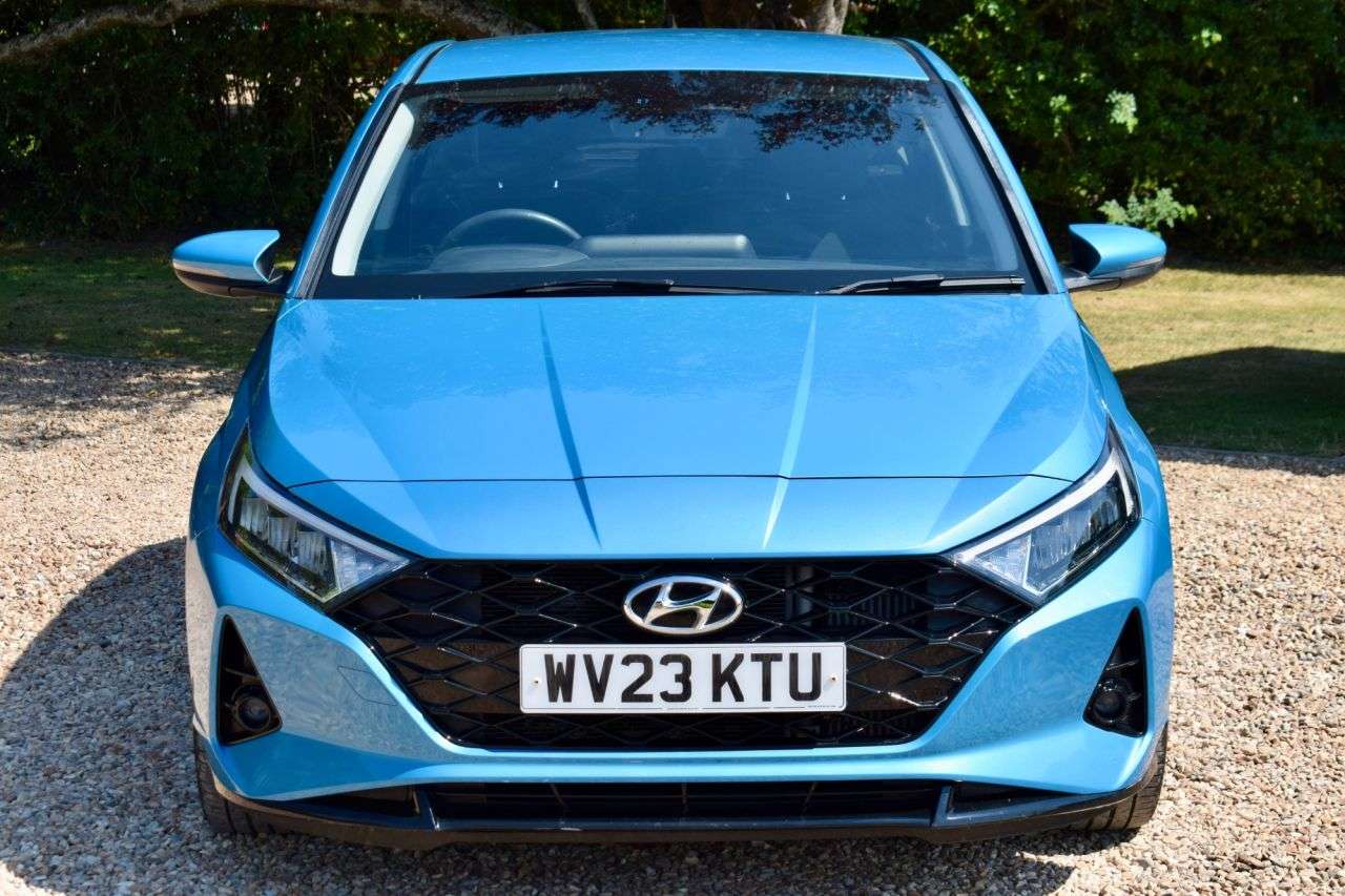 A 2023 HYUNDAI I20 1.0 T-GDi MHEV Premium Hatchback 5dr Petrol Hybrid DCT Euro 6 (s/s) (100 ps A 2023 HYUNDAI I20 1.0 T-GDi MHEV Premium Hatchback 5dr Petrol Hybrid DCT Euro 6 (s/s) (100 ps