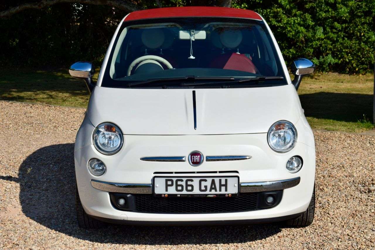 A 2015 FIAT 500C 0.9 TwinAir Cult Convertible 2dr Petrol Manual Euro 6 (s/s) (85 bhp) LOWER A 2015 FIAT 500C 0.9 TwinAir Cult Convertible 2dr Petrol Manual Euro 6 (s/s) (85 bhp) LOWER