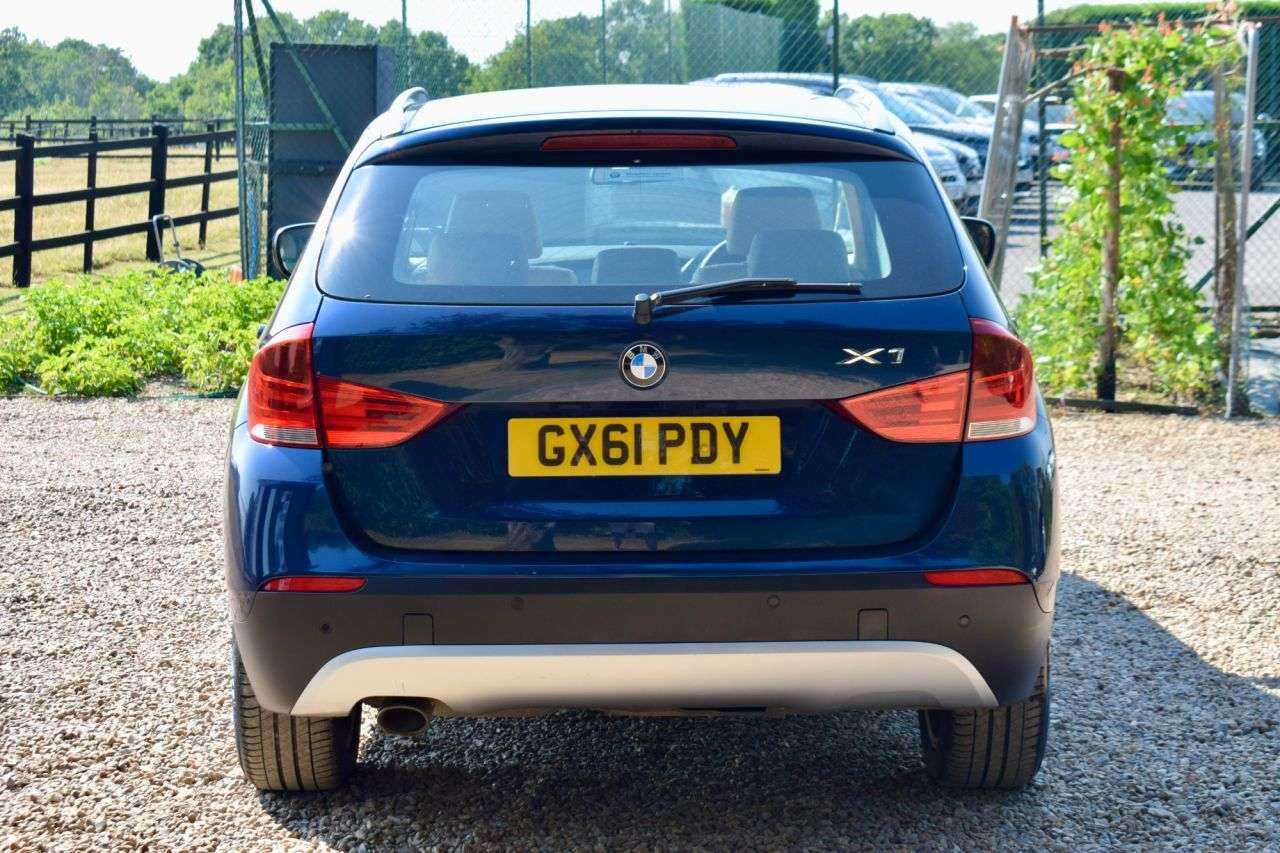 2011 BMW X1 2011 BMW X1