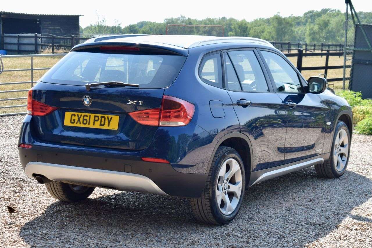2011 BMW X1 2011 BMW X1
