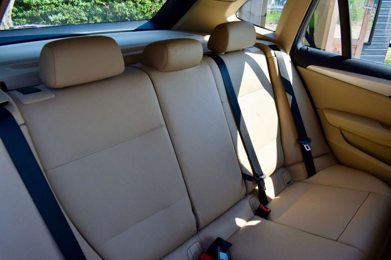 2011 BMW X1 2011 BMW X1