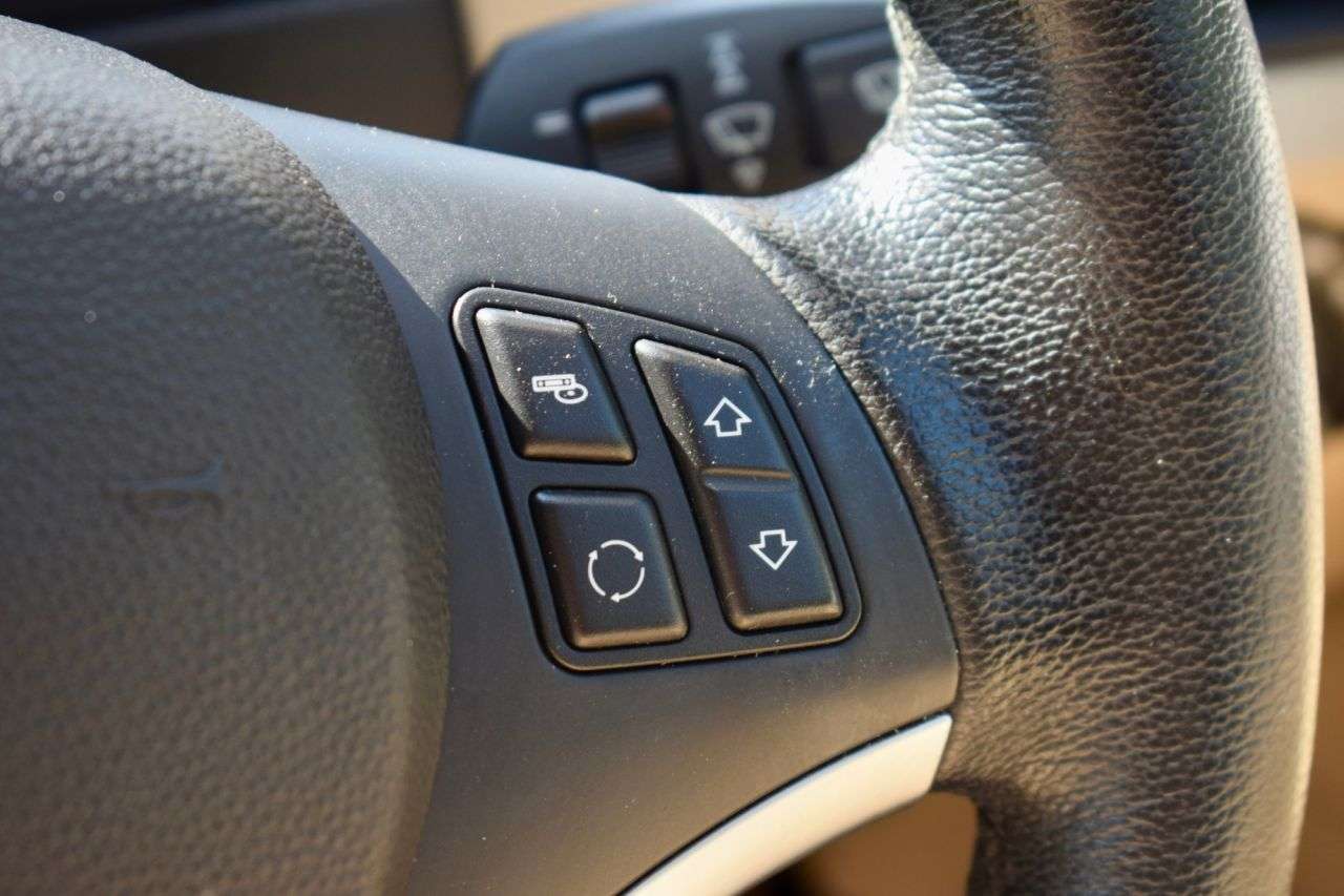 2011 BMW X1 2011 BMW X1