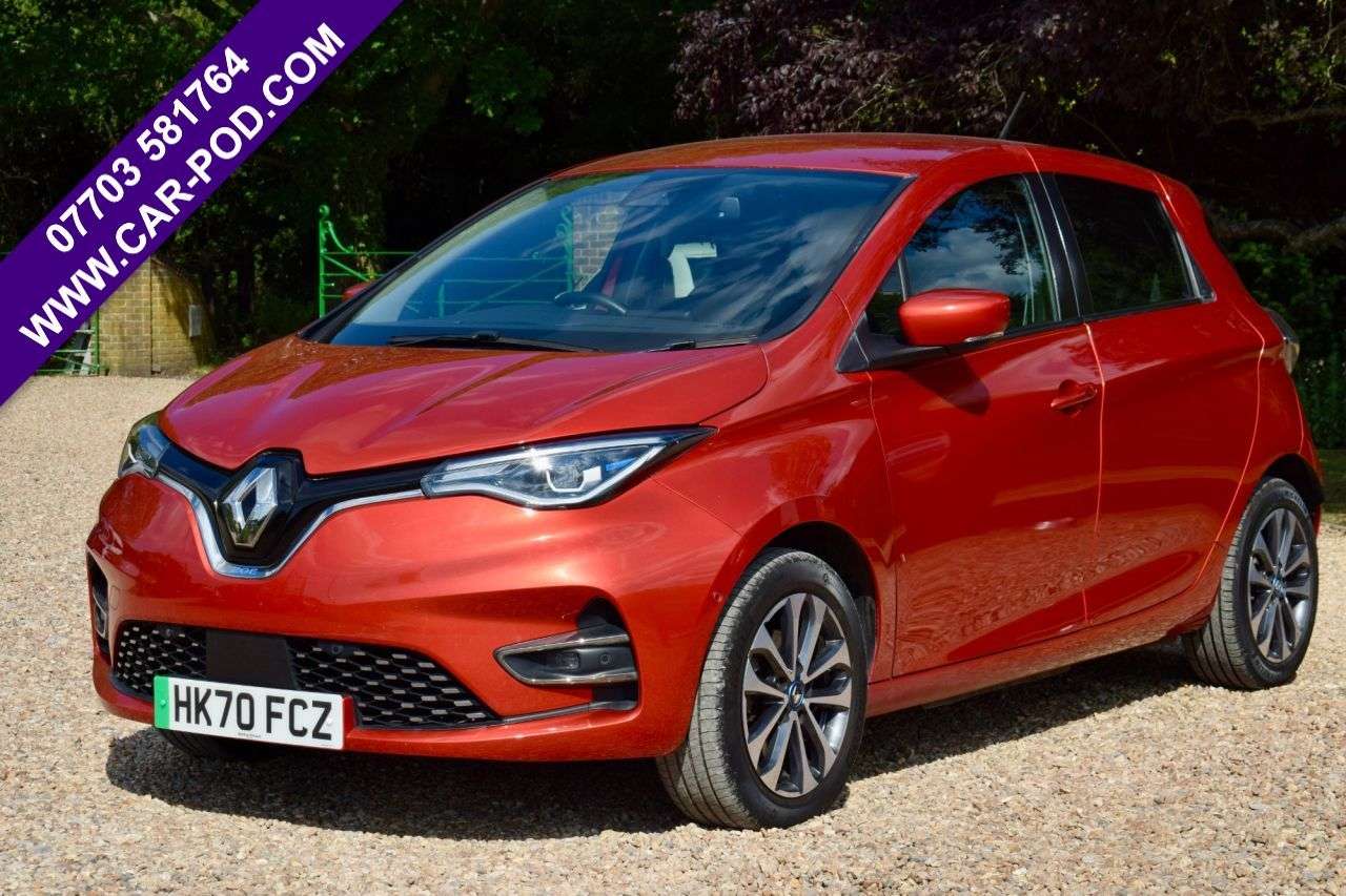 A 2020 RENAULT ZOE R135 52kWh GT Line Hatchback 5dr Electric Auto (i, Rapid Charge) (134 bhp) A 2020 RENAULT ZOE R135 52kWh GT Line Hatchback 5dr Electric Auto (i, Rapid Charge) (134 bhp)