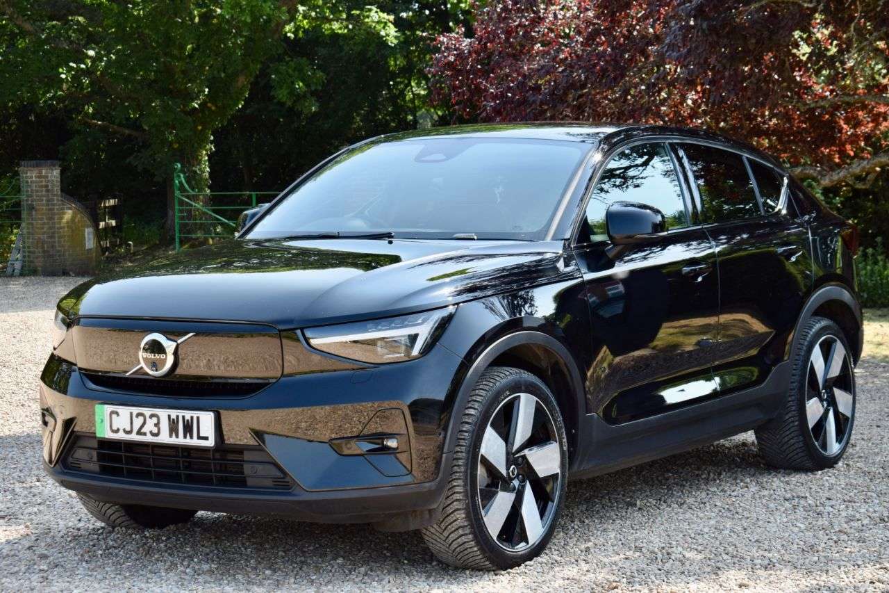 2023 VOLVO C40 2023 VOLVO C40