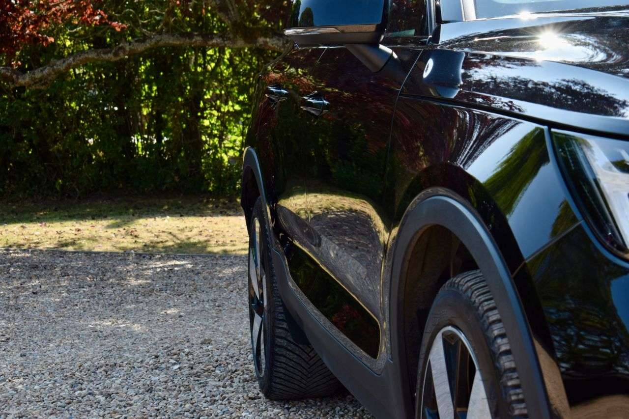 2023 VOLVO C40 2023 VOLVO C40