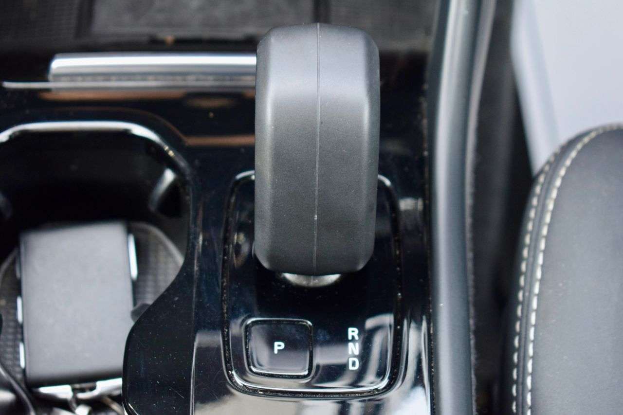 2023 VOLVO C40 2023 VOLVO C40