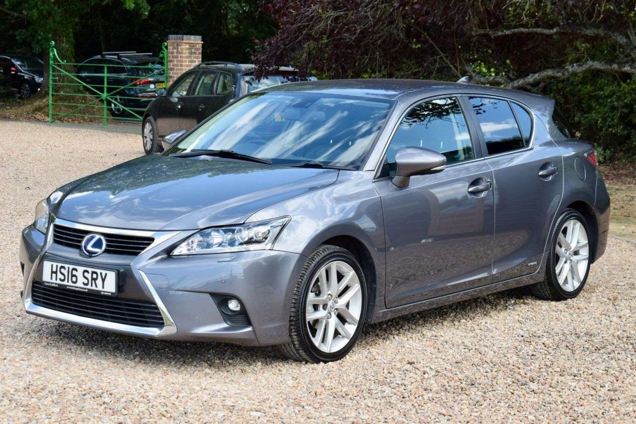 A 2016 LEXUS CT 1.8 200h Premier Hatchback 5dr Petrol Hybrid CVT Euro 6 (s/s) (136 ps) A 2016 LEXUS CT 1.8 200h Premier Hatchback 5dr Petrol Hybrid CVT Euro 6 (s/s) (136 ps)