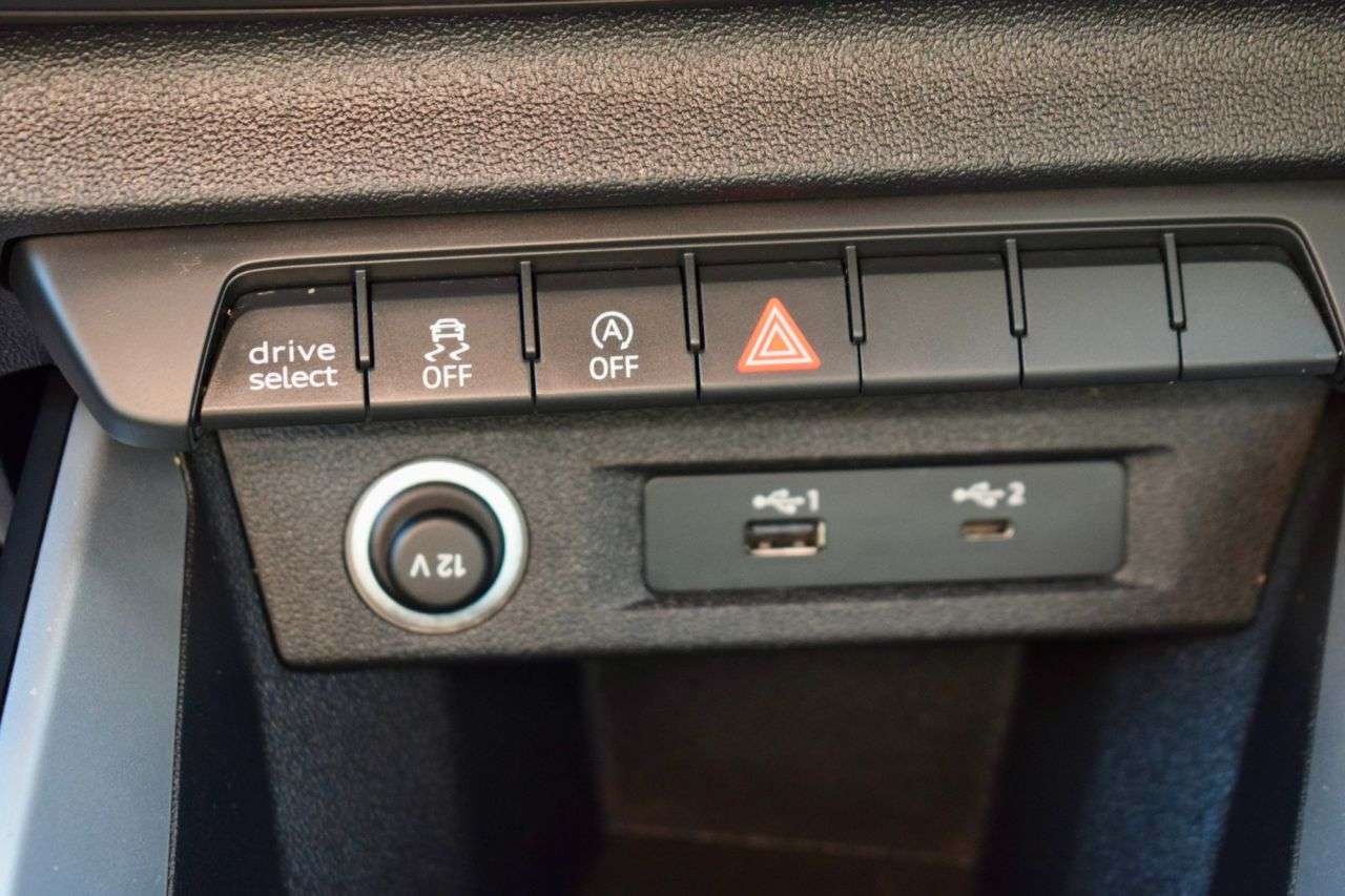 2018 AUDI A1 2018 AUDI A1