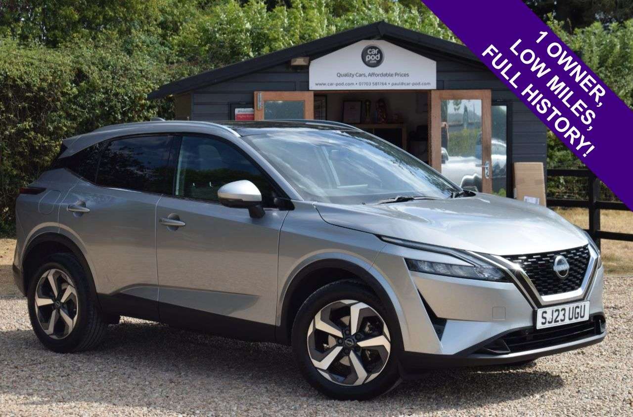 A 2023 NISSAN QASHQAI 1.3 DIG-T MHEV N-Connecta SUV 5dr Petrol Hybrid Manual Euro 6 (s/s) (140 ps A 2023 NISSAN QASHQAI 1.3 DIG-T MHEV N-Connecta SUV 5dr Petrol Hybrid Manual Euro 6 (s/s) (140 ps