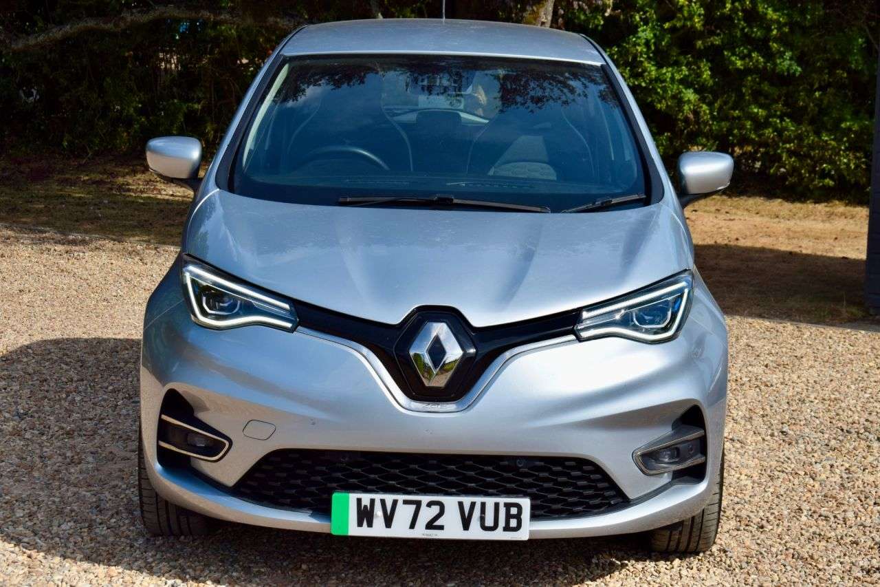 A 2022 RENAULT ZOE R110 EV50 52kWh SE Hatchback 5dr Electric Auto (Rapid Charge) (107 bhp) SUP A 2022 RENAULT ZOE R110 EV50 52kWh SE Hatchback 5dr Electric Auto (Rapid Charge) (107 bhp) SUP