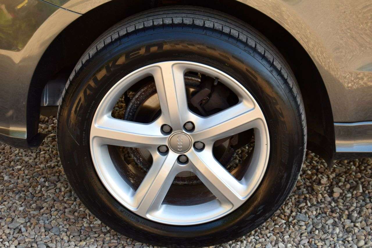 2015 AUDI Q5 2015 AUDI Q5