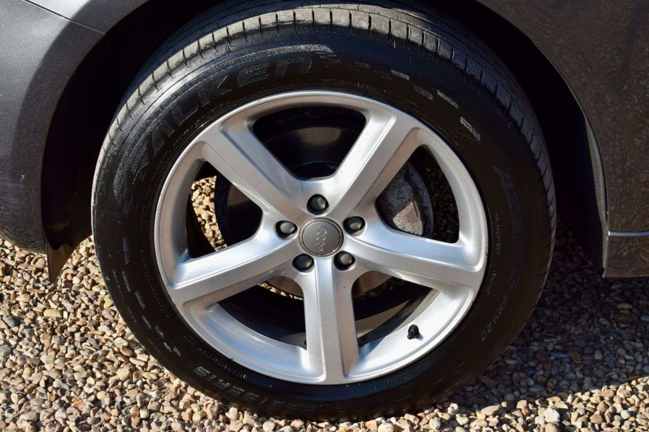 2015 AUDI Q5 2015 AUDI Q5
