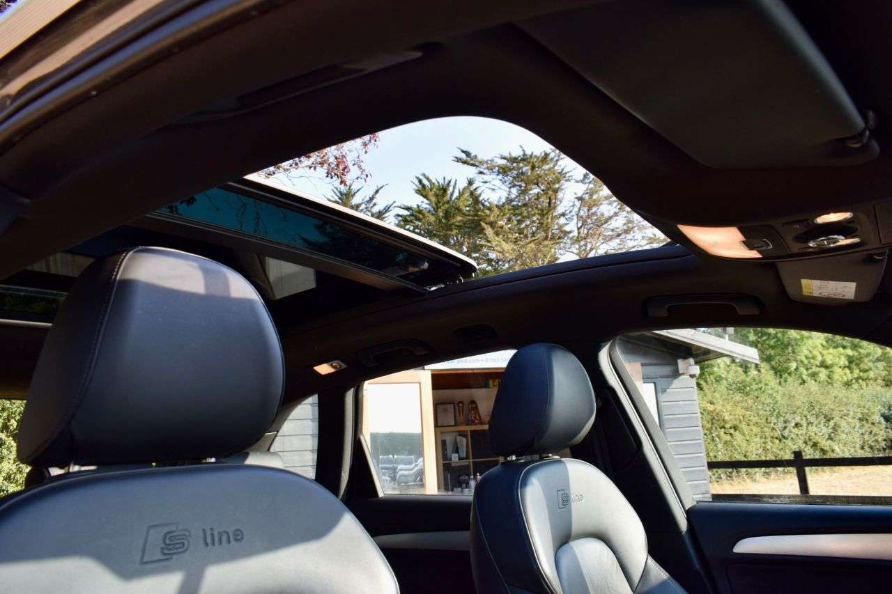 2015 AUDI Q5 2015 AUDI Q5
