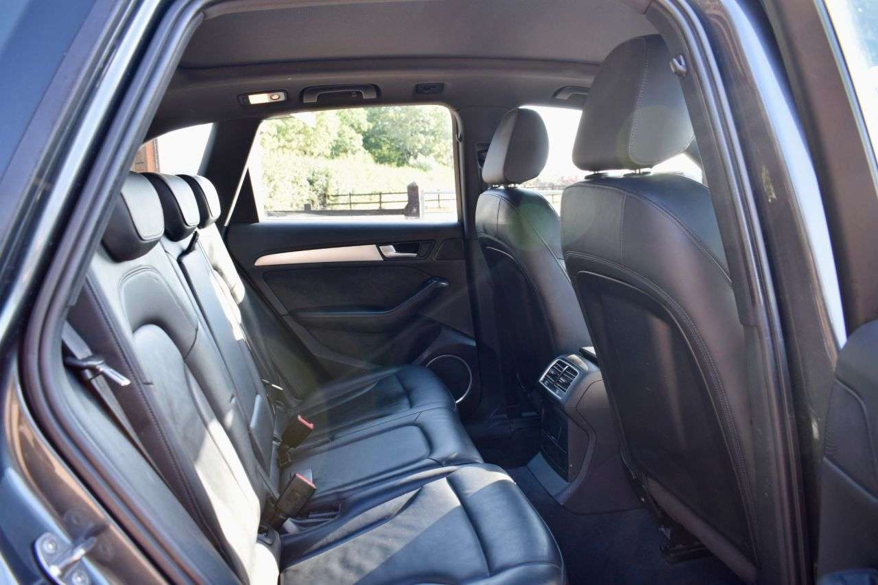 2015 AUDI Q5 2015 AUDI Q5