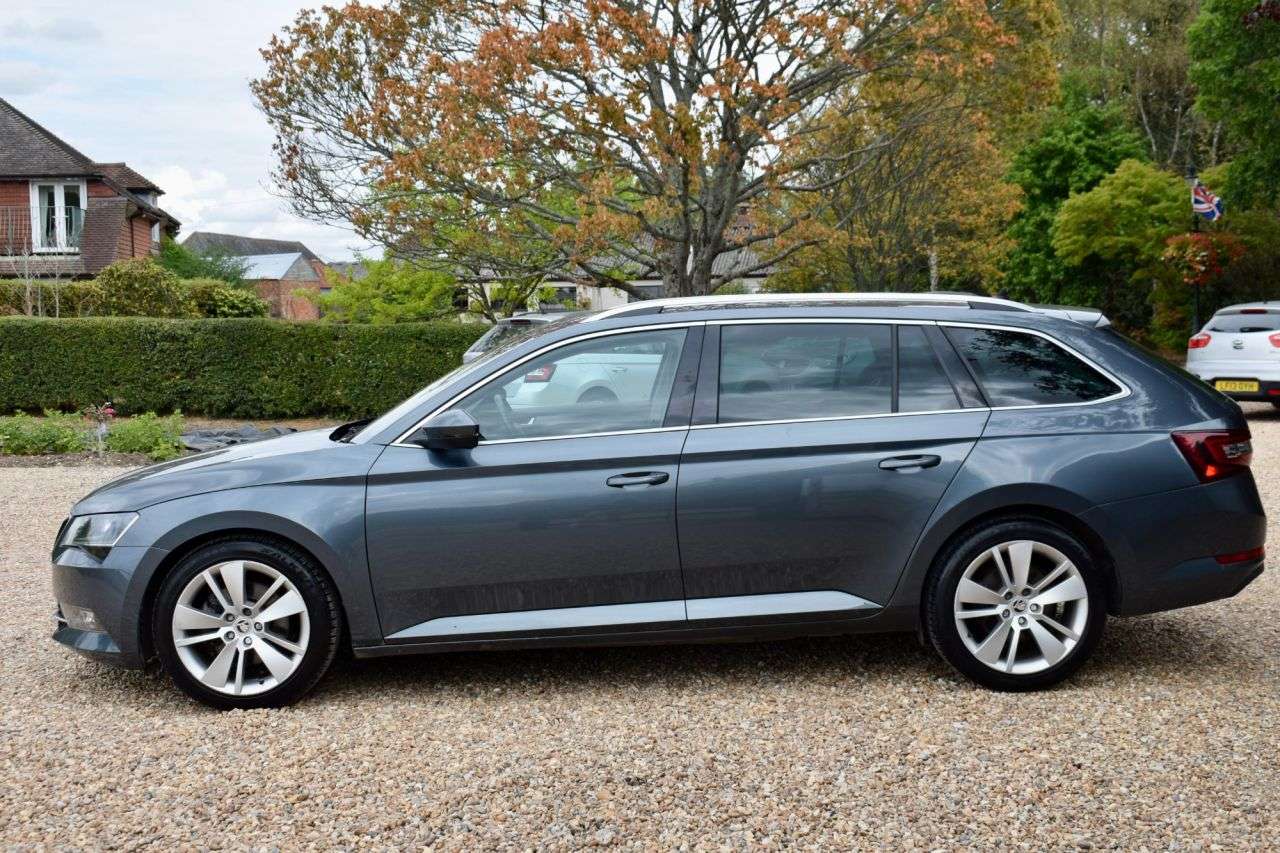2019 SKODA SUPERB 2019 SKODA SUPERB