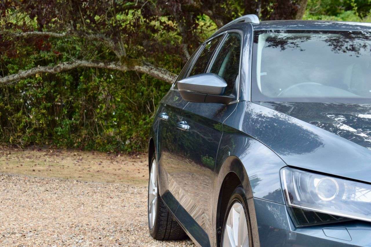 2019 SKODA SUPERB 2019 SKODA SUPERB