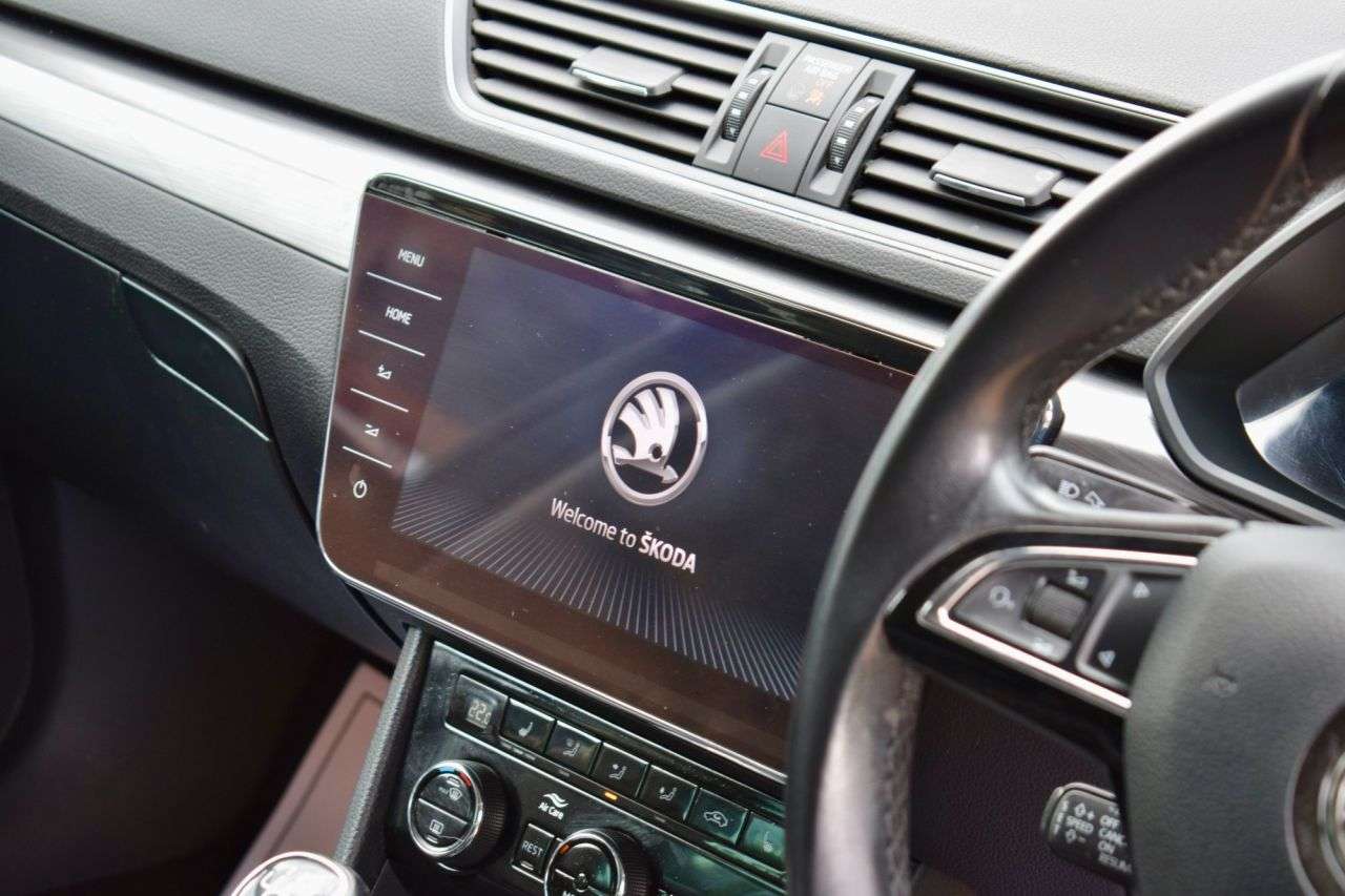 2019 SKODA SUPERB 2019 SKODA SUPERB