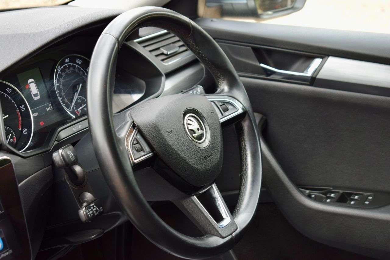 2019 SKODA SUPERB 2019 SKODA SUPERB