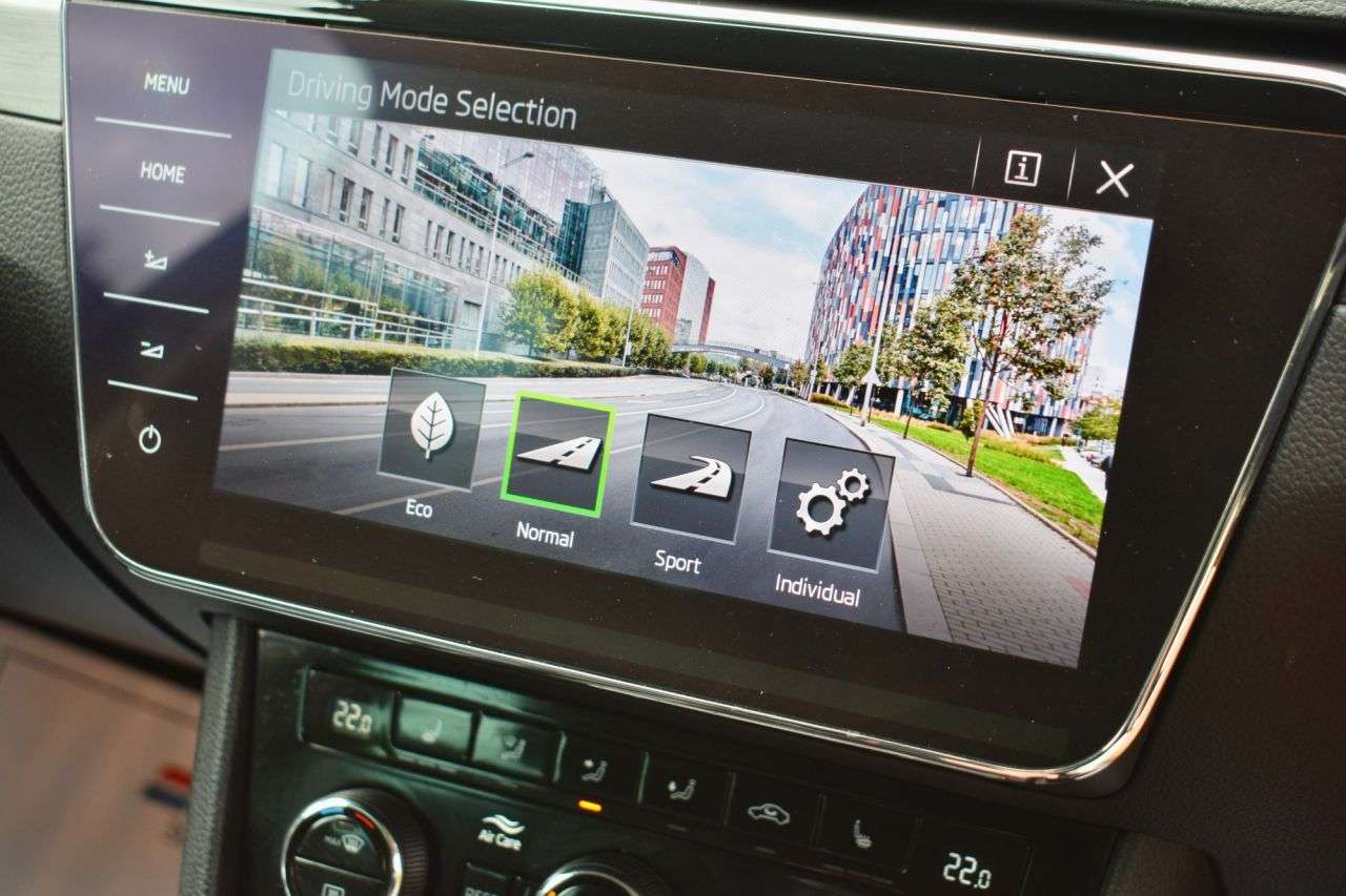 2019 SKODA SUPERB 2019 SKODA SUPERB