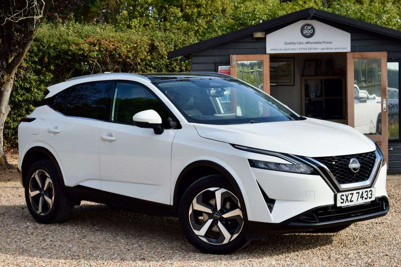 A 2023 NISSAN QASHQAI 1.3 DIG-T MHEV N-Connecta SUV 5dr Petrol Hybrid Manual Euro 6 (s/s) (140 ps A 2023 NISSAN QASHQAI 1.3 DIG-T MHEV N-Connecta SUV 5dr Petrol Hybrid Manual Euro 6 (s/s) (140 ps