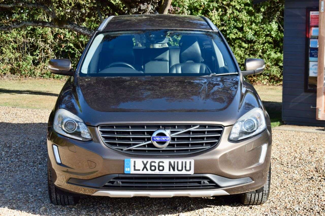 A 2016 VOLVO XC60 2.4 D5 SE Lux Nav SUV 5dr Diesel Auto AWD Euro 6 (s/s) (220 ps) CAMBELT KIT A 2016 VOLVO XC60 2.4 D5 SE Lux Nav SUV 5dr Diesel Auto AWD Euro 6 (s/s) (220 ps) CAMBELT KIT