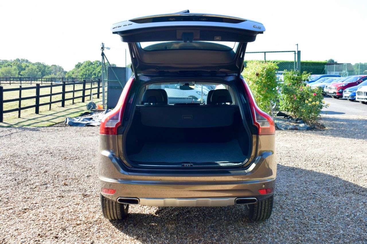 2016 VOLVO XC60 2016 VOLVO XC60