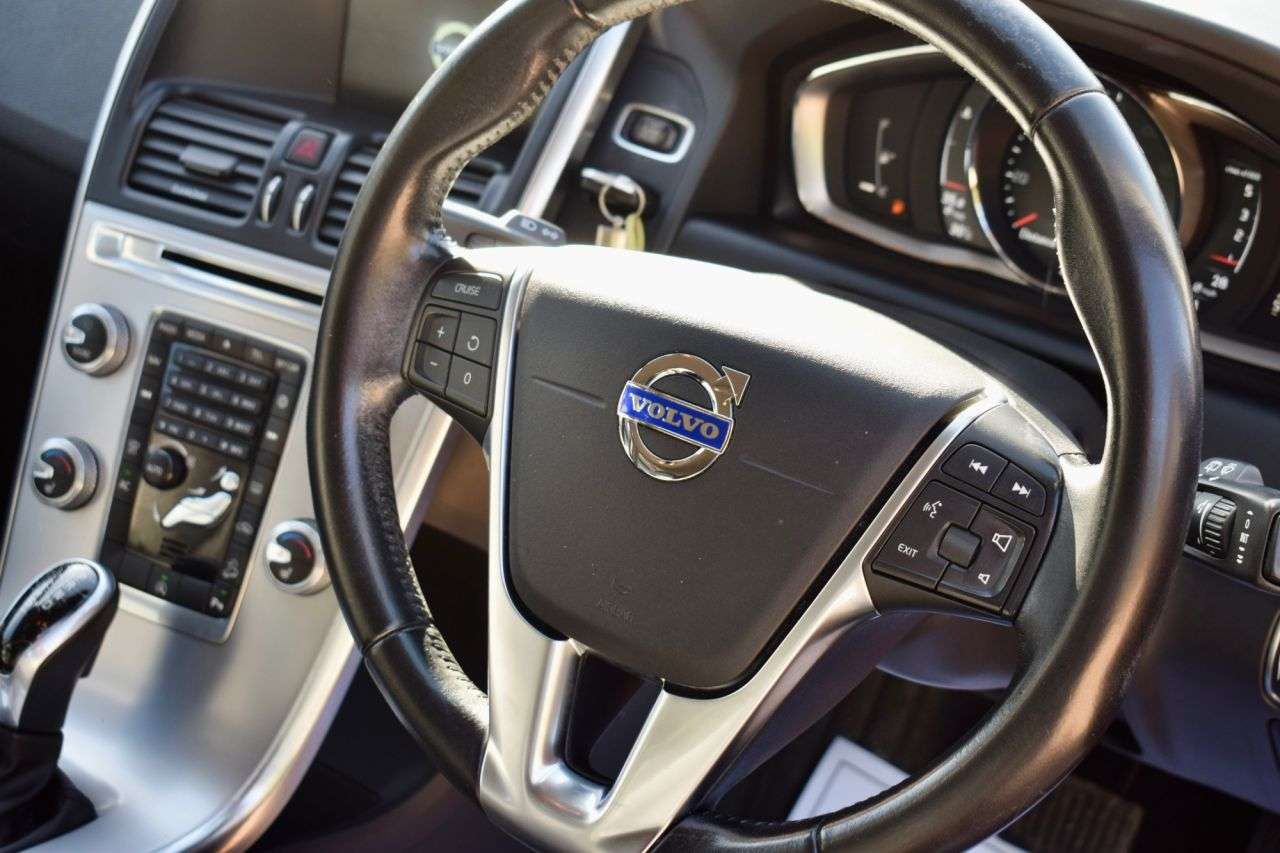 2016 VOLVO XC60 2016 VOLVO XC60