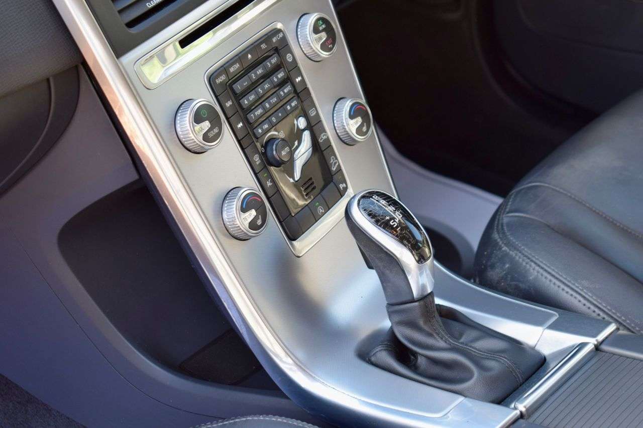 2016 VOLVO XC60 2016 VOLVO XC60