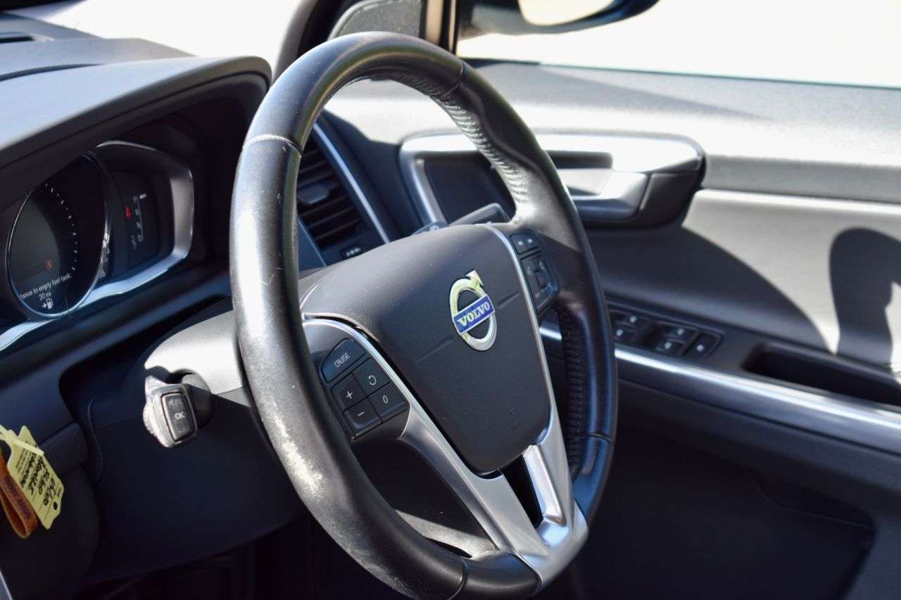 2016 VOLVO XC60 2016 VOLVO XC60