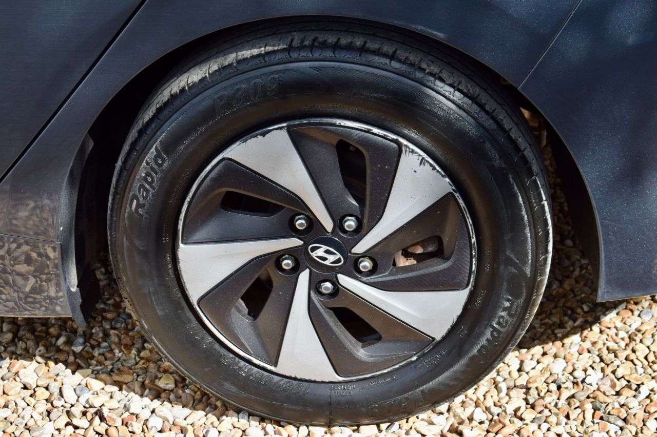 2018 HYUNDAI IONIQ 2018 HYUNDAI IONIQ