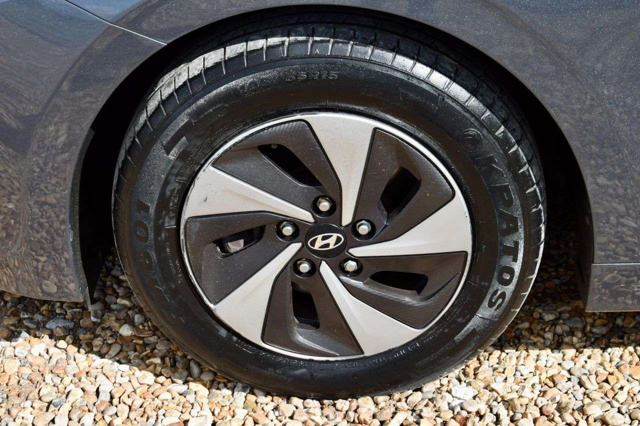 2018 HYUNDAI IONIQ 2018 HYUNDAI IONIQ