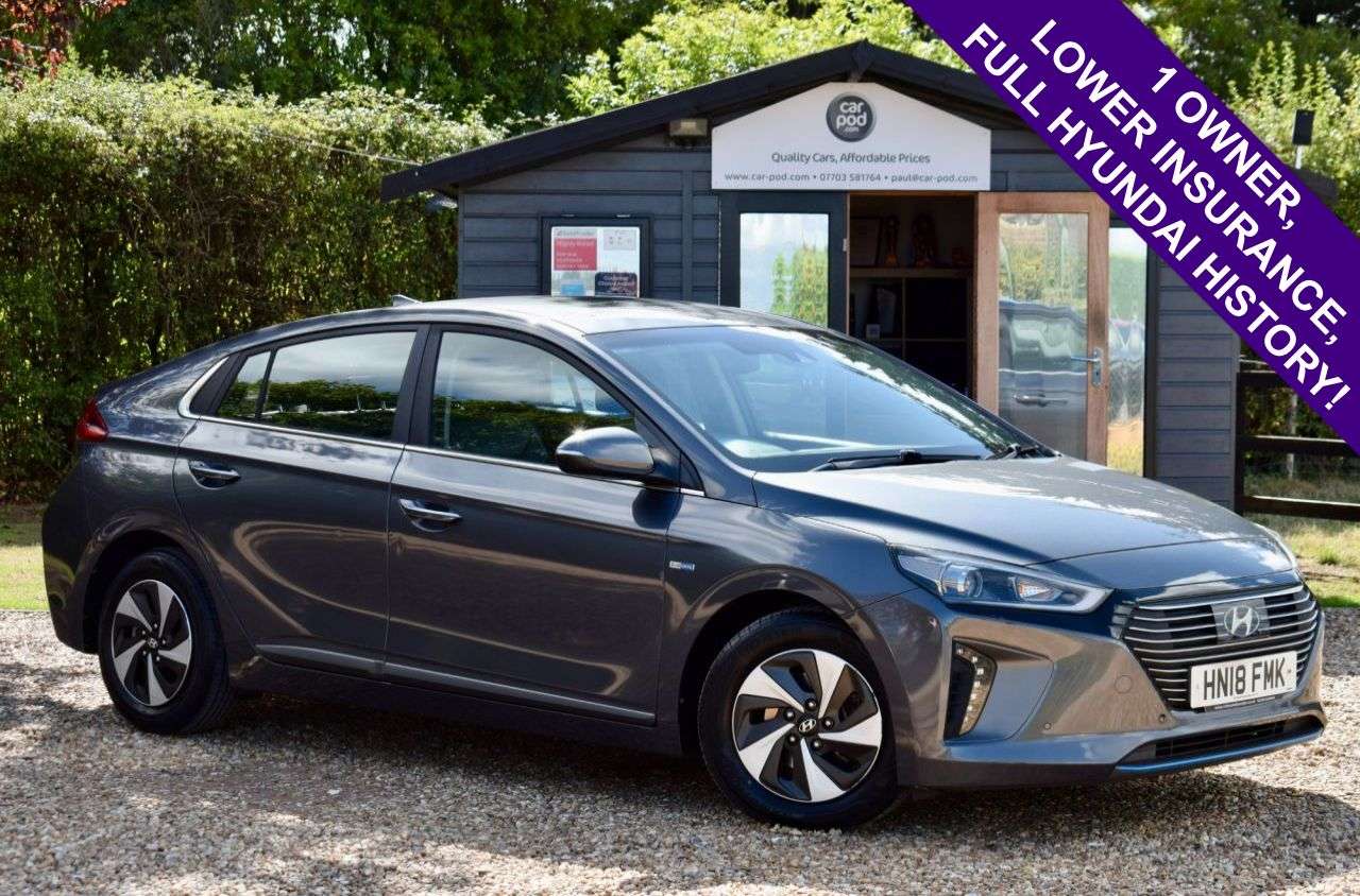A 2018 HYUNDAI IONIQ 1.6 h-GDi Premium SE Hatchback 5dr Petrol Hybrid DCT Euro 6 (s/s) (141 ps) A 2018 HYUNDAI IONIQ 1.6 h-GDi Premium SE Hatchback 5dr Petrol Hybrid DCT Euro 6 (s/s) (141 ps)