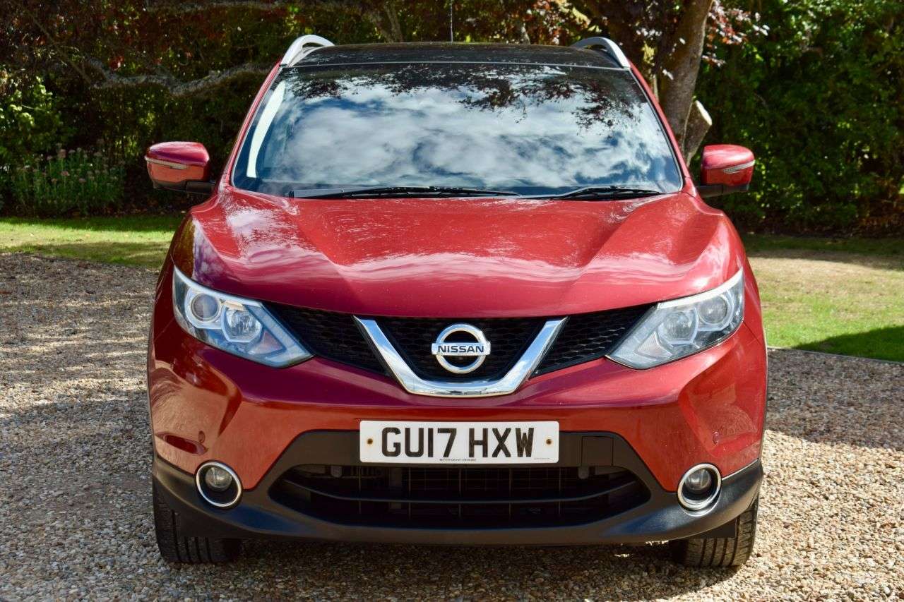 A 2017 NISSAN QASHQAI 1.5 dCi N-Connecta SUV 5dr Diesel Manual 2WD Euro 6 (s/s) (110 ps) LOWER IN A 2017 NISSAN QASHQAI 1.5 dCi N-Connecta SUV 5dr Diesel Manual 2WD Euro 6 (s/s) (110 ps) LOWER IN